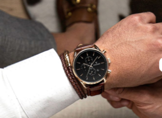 10 Top Ideas for Men’s Outfits Featuring a Vintage Pocket Watch: Embrace the Classic Fusion of Modern Trends and Antique Elegance